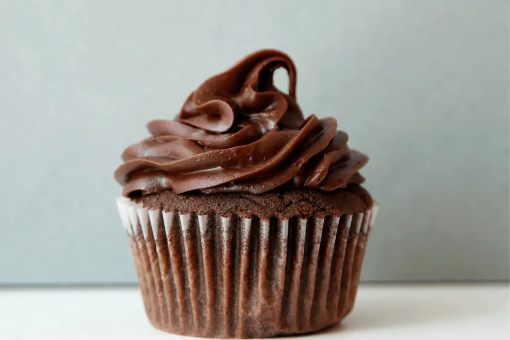 Cupcakes with Chocolate Ganache